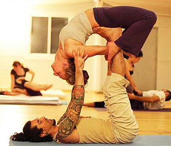 AcroYoga